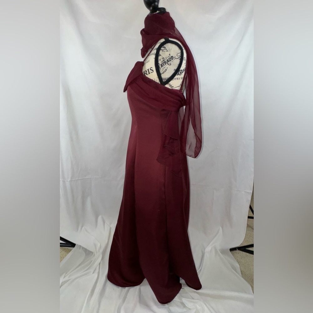 Girls: Gorgeous Burgundy Spaghetti Strap dress with matching Scarf - Picture 3 of 8